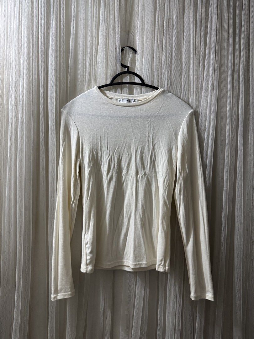 MNG Cream Long sleeves (Category: Longsleeves) located in Taguig. Submitted by saintchristian (Listing ID 1463253203, Image 1). Description: .