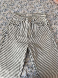 (Category: ) located in . Submitted by daile_closet (Listing ID 1463186037, Image 1). Description: .