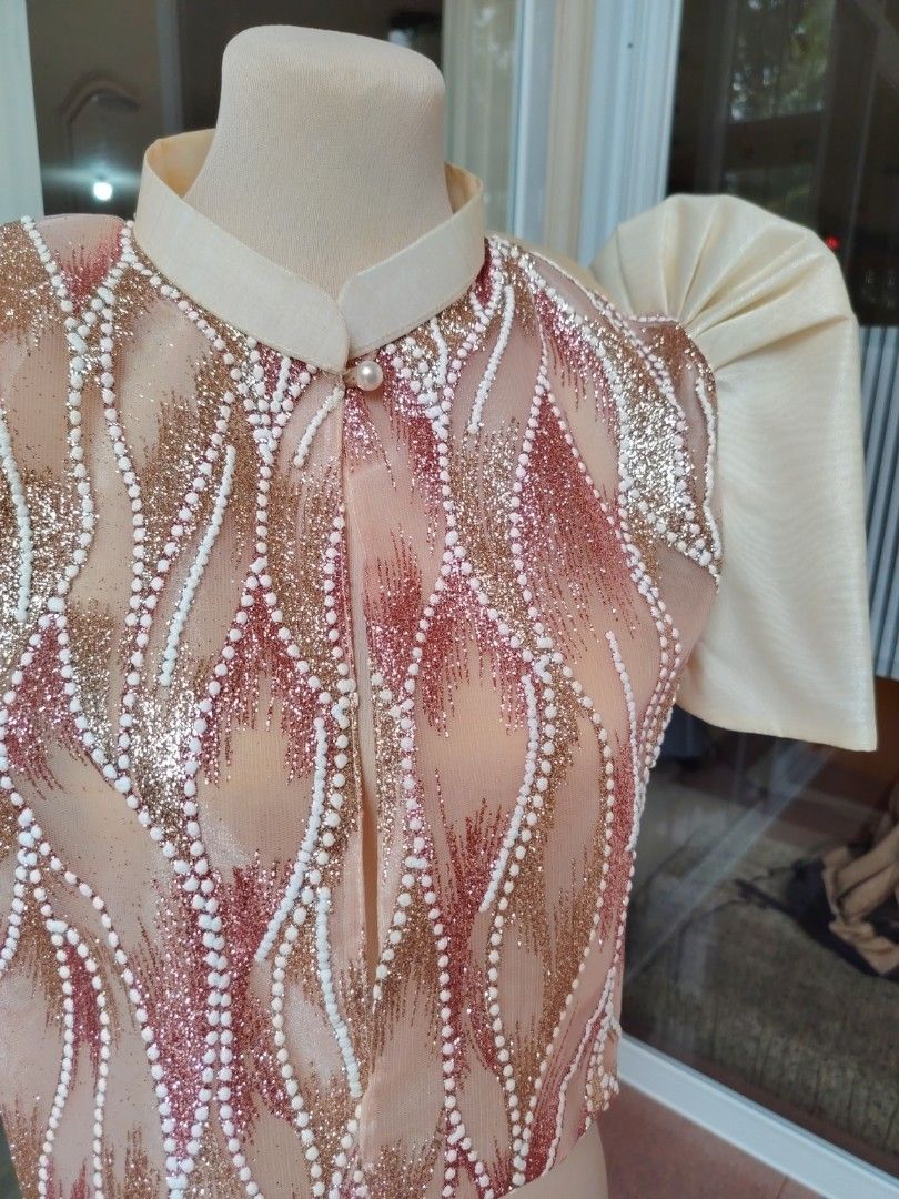modern filipiniana (Category: Traditional & Ethnic wear) located in Manila. Submitted by anikniks707 (Listing ID 1463155848, Image 2). Description: .