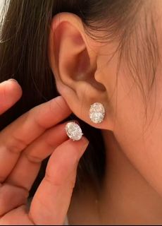 (Category: ) located in . Submitted by japanandsingaporeluxepreloved (Listing ID 1463181240, Image 1). Description: .