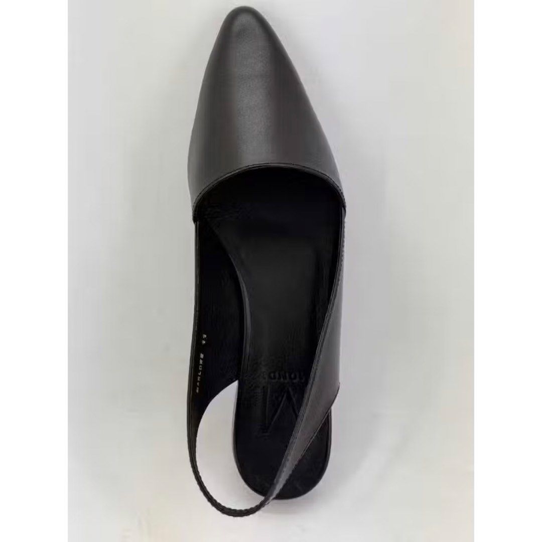 Mondi Marlowe Black (Size 5) (Category: Flats & Sandals) located in Muntinlupa City. Submitted by prelovedja_ (Listing ID 1463135092, Image 3). Description: Used less than 7 times RFS: decluttering .