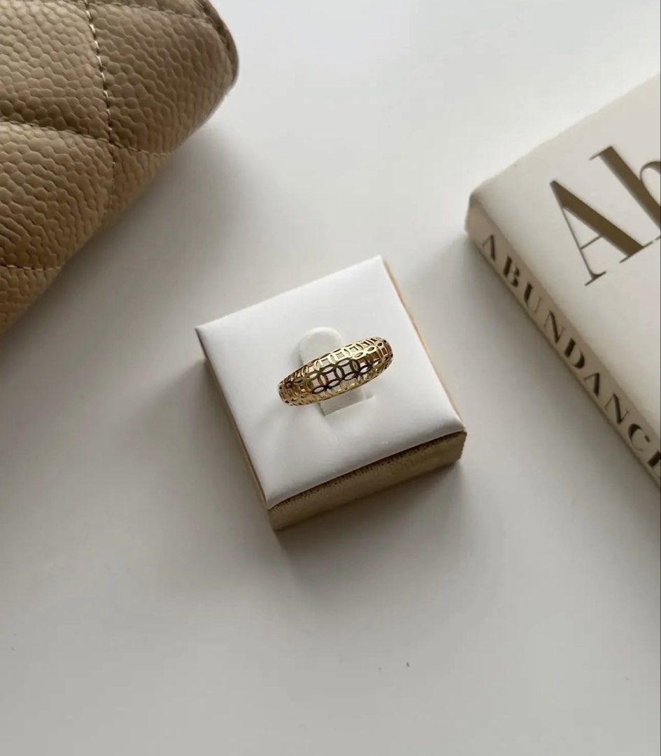 Money Ring (Category: Rings) located in Paranaque City. Submitted by seektoshop (Listing ID 1463258626, Image 1). Description: Premium Quality ✔️ Stainless steel ✔️ 14k Gold plated ✔️ tarnish free ✔️ skin friendly ✔️ Adjustable size ✔️ Ideal for stacking or as a standalone piece .