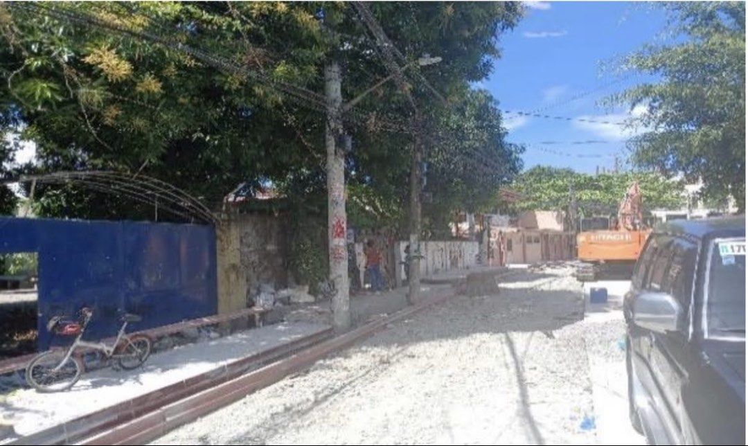 Montojo residential lots (Category: Lot) located in Quezon City. Submitted by jmpgutierrez (Listing ID 1463186394, Image 2). Description: For sale: Montojo residential lots Brgy. Singkamas, Makati City Lot area: 720 sqm Residential 2 parcels With old bungalow structures Clean titles Direct to seller Asking price: PHP 86,400,000 or PHP 120,000/sqm https://www.pgr.com.ph/residential-1/2026/4/13/montojo-residential-lots — Jose Mari Pangandian Gutier