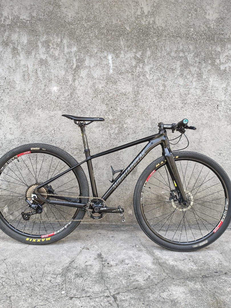 Mountain Peak Ninja 27.5 M (Category: Bicycles) located in Pasig City. Submitted by sir_rex (Listing ID 1463148355, Image 1). Description: Forsale Rush 17k nalang pauhanan nalang slight nego! Fully Upgraded and in excellent condition good for daily or long rides SPECS: Mountainpeak Ninja 27.5 - 12s Shimano Deore M6100 Size M 🔷 Mountain peak Fork 🔷 Sagmit handlebar, Saturn Janus Stem 🔷 Ritchey Carbon Seatpost 🔷 Shimano Deore M6100 RD and Shift