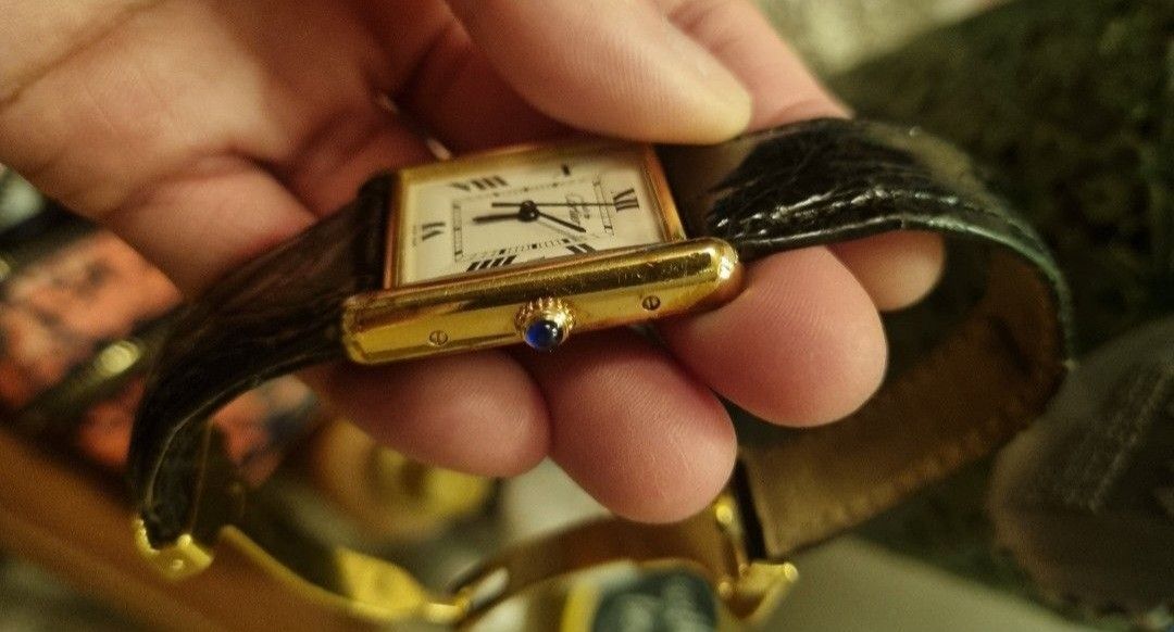 Must De Cartier Watch (Category: Luxury Watches) located in Paranaque City. Submitted by xnatassha (Listing ID 1463165416, Image 3). Description: Classic Cartier Tank.