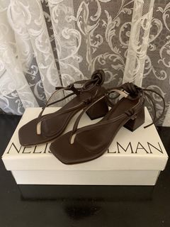 (Category: ) located in . Submitted by rayrayshophercloset (Listing ID 1463169838, Image 1). Description: .