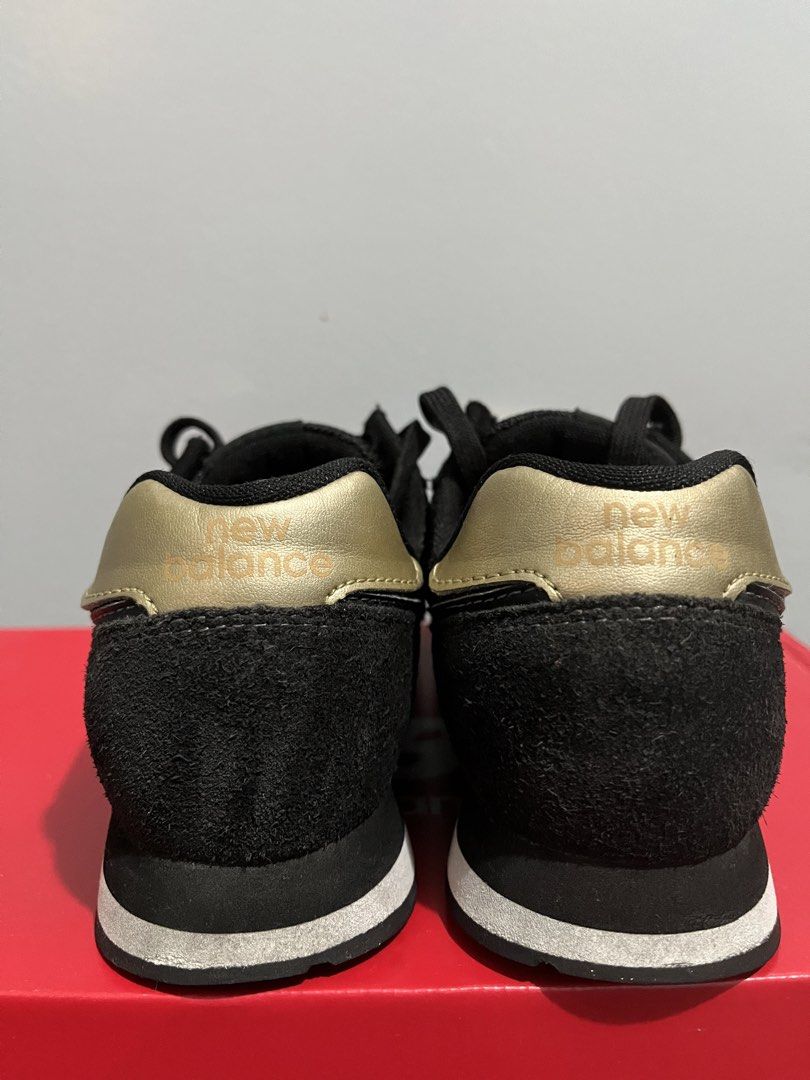 New Balance 373 US 6 (Category: Sneakers) located in Manila. Submitted by mkjah (Listing ID 1463269785, Image 2). Description: New Balance Womens 373 US 6 UK 4 Very good condition. 9/10 Minimal to no Heel drags Color may vary due to lighting Ready to wear 🧼 Price 1500 plus shipping Please manage your expectations before placing your order. There may be slight differences in color between the actual product and photos posted here. DELIVERIES and/