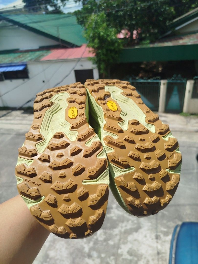 New Balance HIERRO V9 WMNS (Category: Sneakers) located in Bulacan. Submitted by kickstreetph (Listing ID 1463165872, Image 2). Description: Newbalance Hierro V9 Trail Running WMNS 8us | 39eu | 25cm Used lessthan 20Km sa hike still verygoodcondition First owned not thrifted minor issue: Charcoal stain sa toebox Rfs: masikip need mag upsize Location: Region 4-A Dm to transact .