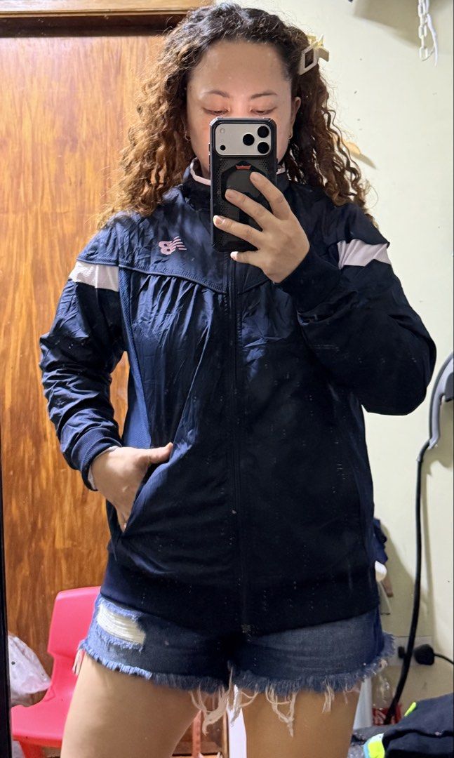 New Balance Navy Blue Track Jacket (Category: Coats, Jackets and Outerwear) located in Paete. Submitted by skydruemadison (Listing ID 1463236993, Image 3). Description: - Navy blue New Balance track jacket - Zip-up front with stand-up collar - Ribbed cuffs and hem for a snug fit - Light purple accents on collar and shoulders - Versatile for workouts or casual wear - Easy to layer for added warmth.