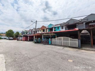 (Category: ) located in . Submitted by mudah943250 (Listing ID 1453608916, Image 1). Description: .