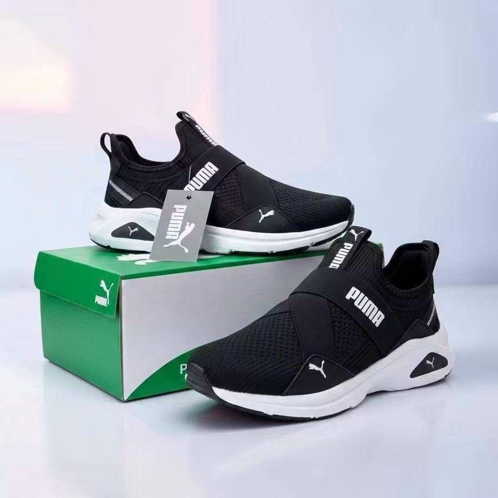 New Shoe Available (Category: Sneakers) located in Bulacan. Submitted by thinetine (Listing ID 1463251654, Image 1). Description: .