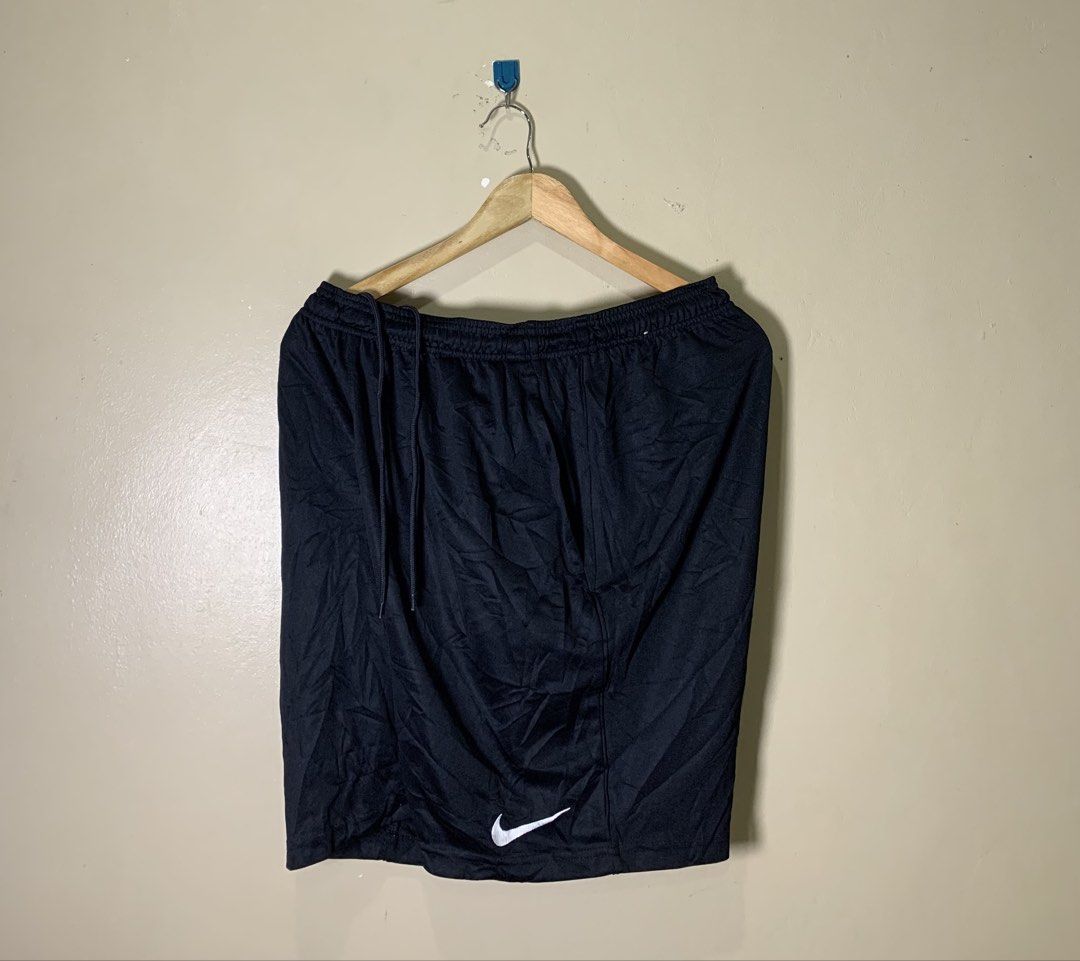 NIK* running short (Category: Shorts) located in Molave. Submitted by mysticbird_38213e (Listing ID 1463195090, Image 1). Description: Good condition No issue Dri fit 2pocket / zipper pocket.