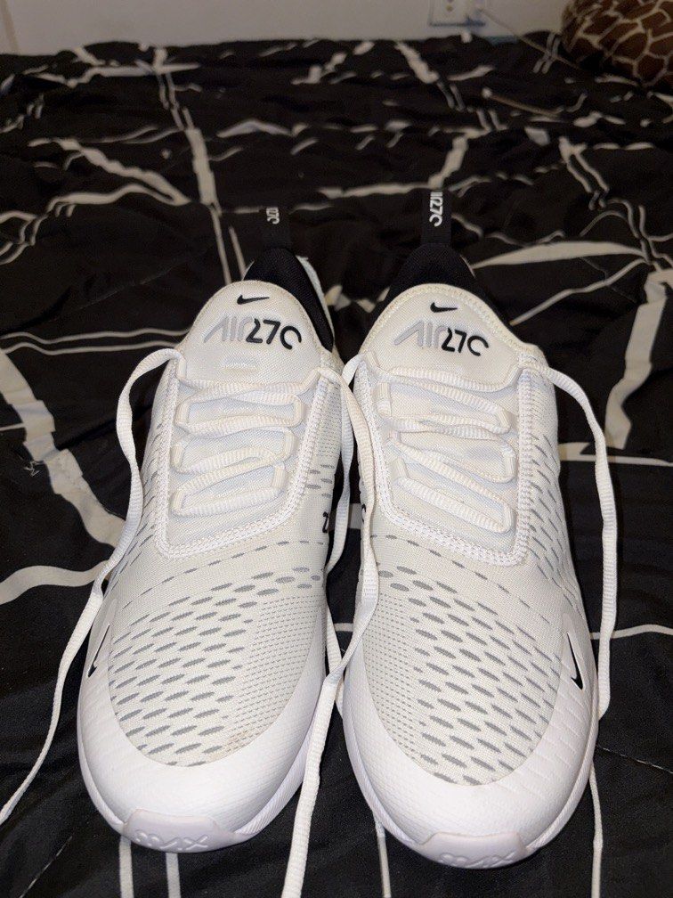 Nike Airmax 270 White/Black (Category: Sneakers) located in Manila. Submitted by andrade_cy (Listing ID 1463124417, Image 2). Description: Nike Airmax 270 White/Black | Size 9 US SRP: ₱10,295 Selling Price: ₱4,200 (Negotiable) 100% Original Pair | From Japan | Fitted Only No Box Included 📍Taytay, Rizal RFS: Wrong sizing.