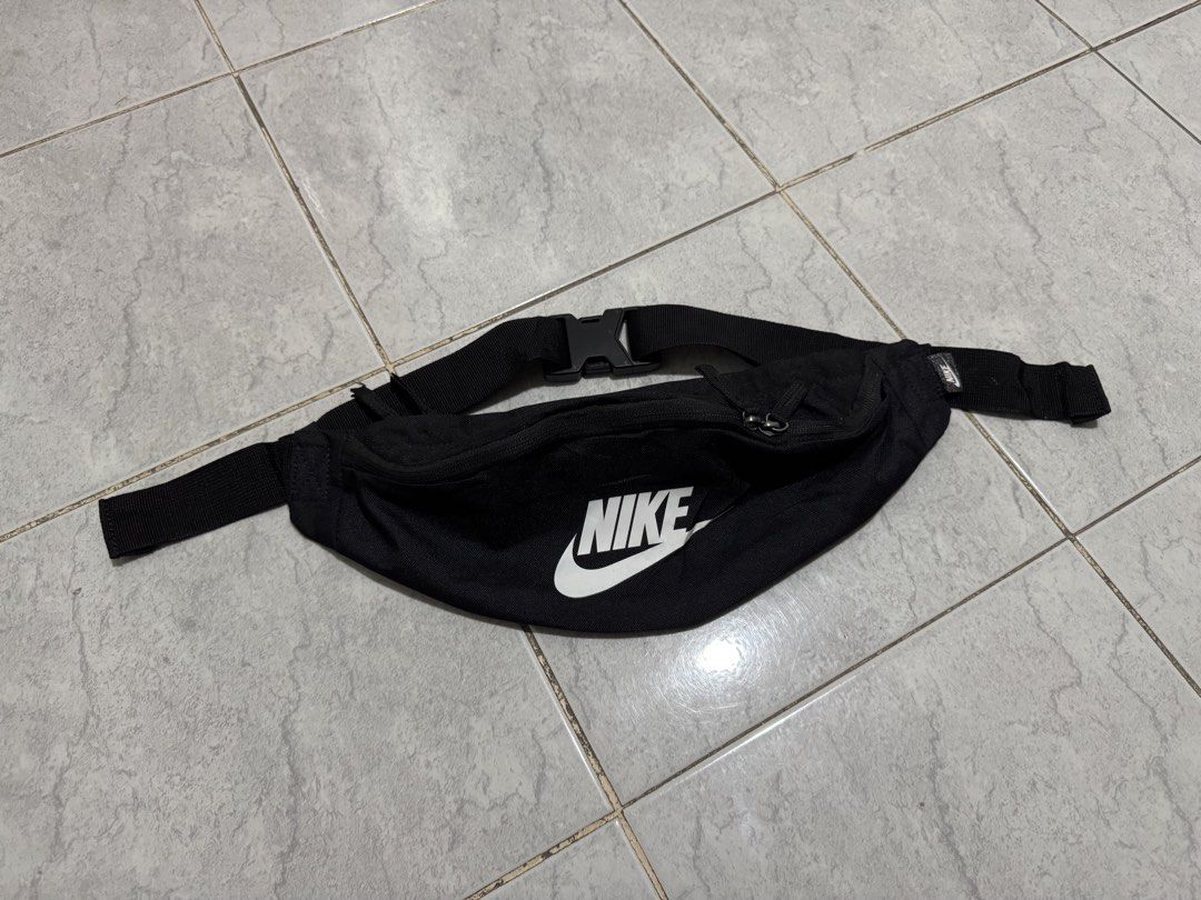 Nike belt bag (Category: Belt bags, Clutches and Pouches) located in General Santos City (Dadiangas). Submitted by foxtrot308186 (Listing ID 1463170021, Image 1). Description: For sale only Actual picture posted Meet up: Gensan area. For shipping via J & T payment thru gcash or bank transfer. Pm for more details. Disclaimer: I am not affiliated with any brands featured in this post, copyright and registered trademarks are belongs to the respectiv