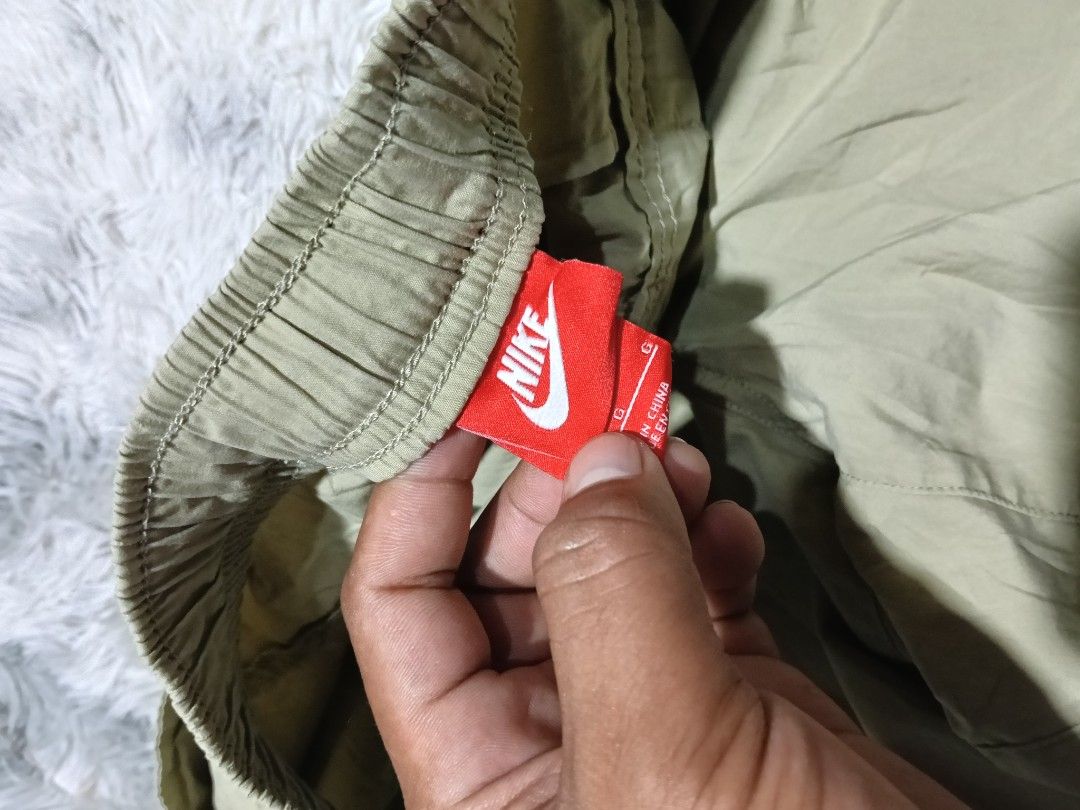 NIKE BELTED 3/4 PANTS (Category: Joggers) located in San Carlos City. Submitted by wilburstthriftstore (Listing ID 1463239552, Image 3). Description: Nike belted 3/4 pants Size Large Waist 30-33 Length 29 Hem 8 No issue Excellent condition 👌🏾 ₱200 + sf.