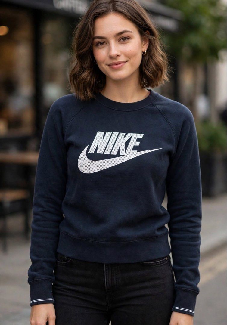 Nike Black Graphic Sweatshirt Authentic Unisex (Category: Coats, Jackets and Outerwear) located in San Pedro. Submitted by lifebeginsaftercoff33 (Listing ID 1463120692, Image 2). Description: - Authentic Charcoal Black Nike sweatshirt Unisex - Big White dotted graphic Nike logo on front - Raglan sleeves - Ribbed cuffs and hem - Size: Medium on tag - Dimes: 22 x 26 ( can fit upto L) - Very soft comfy stretchy thick fabric - Cotton .