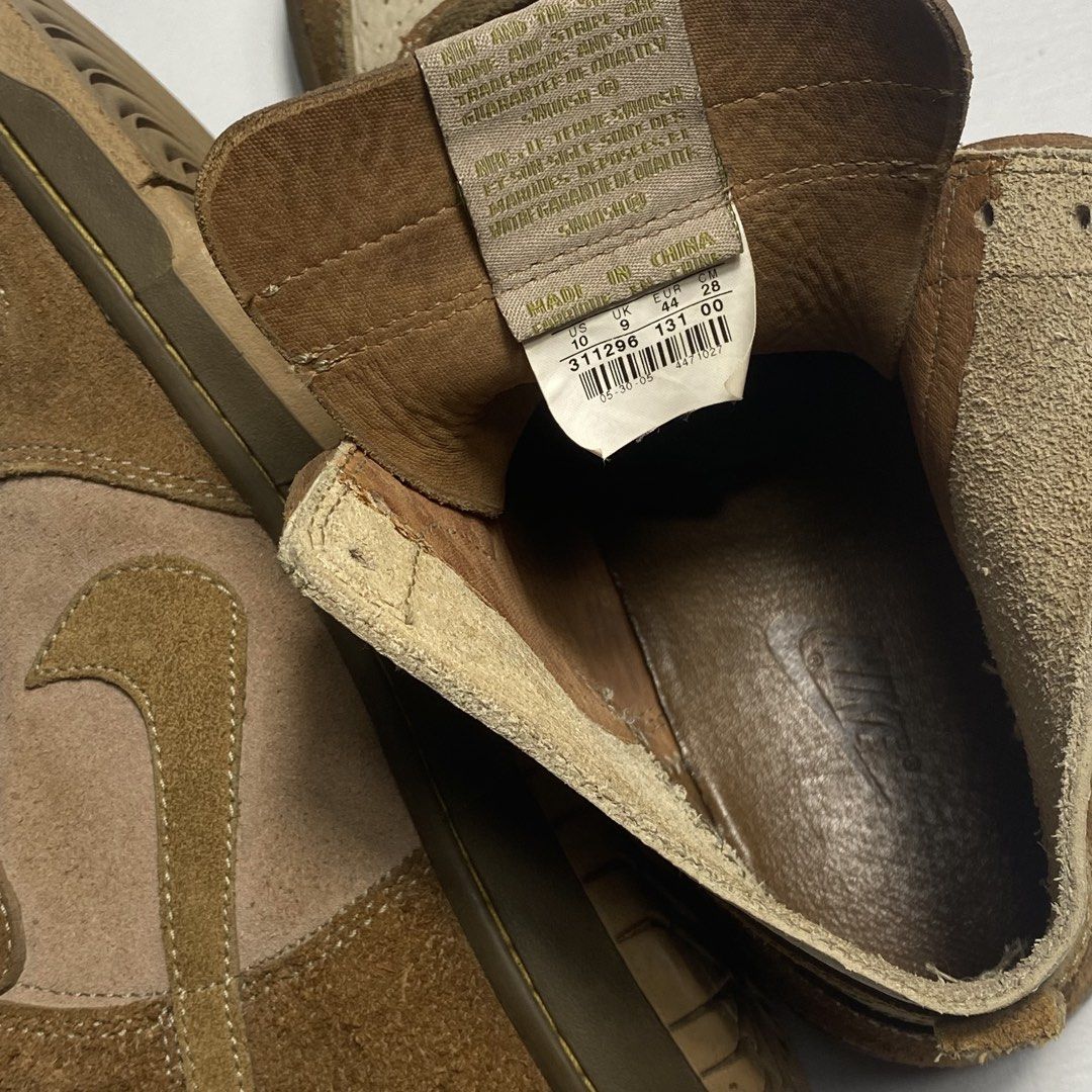 NIKE DUNK HIGH NO LINER WHEAT / GREEN CURRY 2005 (Category: Sneakers) located in Manila. Submitted by valuable_rags (Listing ID 1463129018, Image 3). Description: NIKE DUNK HIGH NO LINER WHEAT / GREEN CURRY 2005 CONDITION : VERYGOOD SIZE : US10 UK9 EUR44 CM28 DIMENSIONS : CM 28 ISSUE : NONE .
