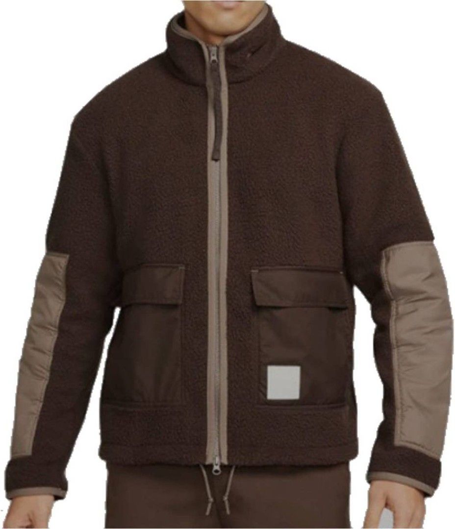 Nike Fleece Jacket (Category: Coats, Jackets and Outerwear) located in Bocaue. Submitted by adrianberi35876 (Listing ID 1463308194, Image 1). Description: Nike Width:22.5 Length:26.9 Exellent - Like New Condition No issue 📩 📩 📩 📍 Bocaue,Bulacan.