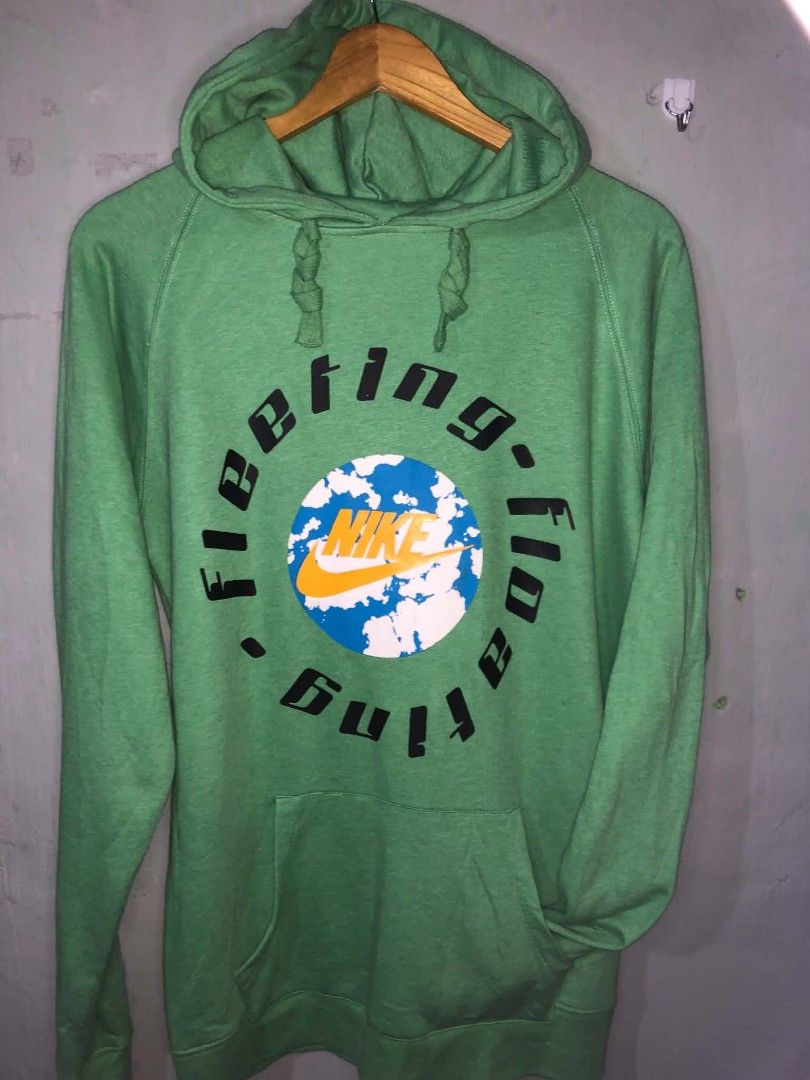 NIKE HOODIE GREEN 💚🍏 (Category: Hoodies) located in Caloocan City. Submitted by so-slow (Listing ID 1463276797, Image 1). Description: SAMEDAY NATION WIDE🫶🏾🛒📩.
