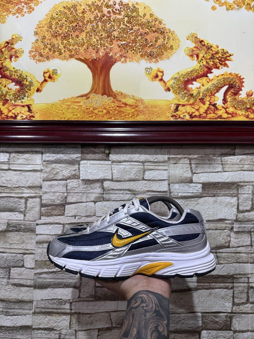 Nike Initiator “ Obsidian Metallic” | 8 MEN (Category: Sneakers) located in Marikina City. Submitted by s_ng_s009 (Listing ID 1463308509, Image 3). Description: Authentic 8 men Excellent condition No box 1999 + sf.