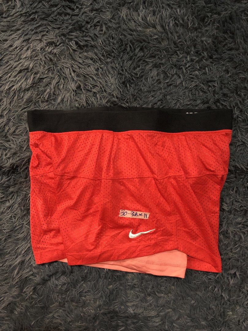 Nike Mesh With Inner Thighs (Category: Activewear) located in Manila. Submitted by raremountain00 (Listing ID 1463284092, Image 1). Description: Authentic Excellent condition No issue.