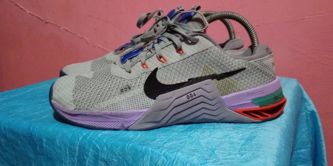 Nike metcon (Category: Casual Shoes) located in Cebu City. Submitted by 19baldo73 (Listing ID 1463152280, Image 2). Description: Nike metcon size 7.5 excellent condition issue minor sign of usage.