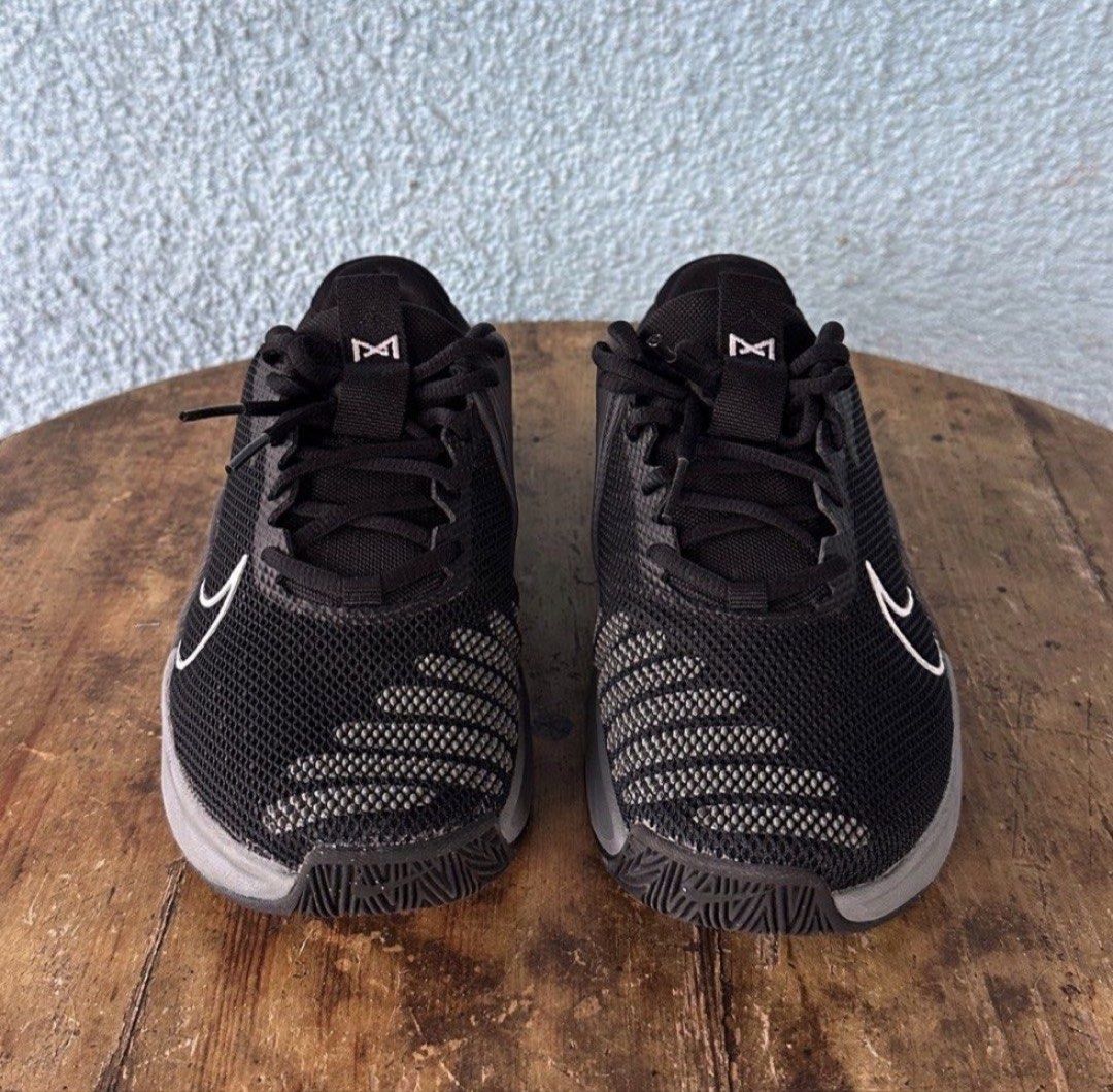 Nike Metcon 9 Women’s US8 (Category: Sneakers) located in Las Pinas. Submitted by prelovedbyaix (Listing ID 1463197714, Image 3). Description: - Brand: Nike - Model: Metcon 9 - Size: Women's US 8 (EU 39 / UK 6) - Color: Black/Anthracite - Includes: Original box.