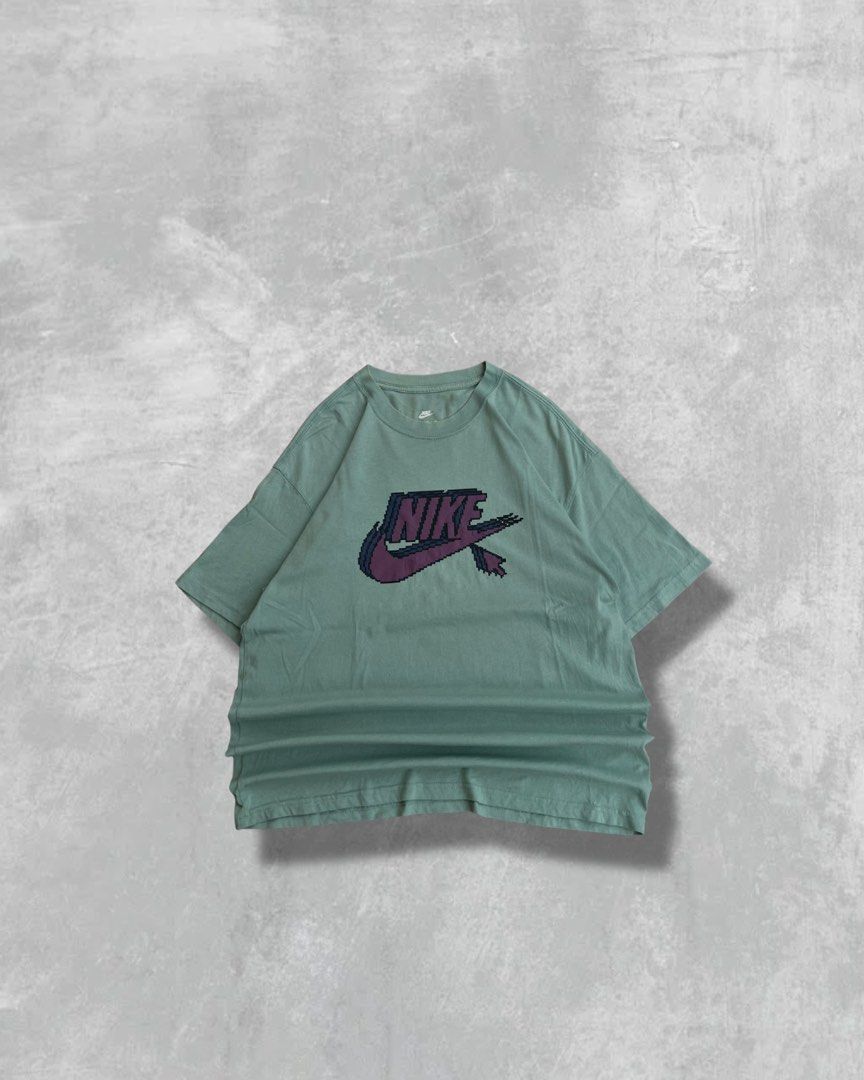NIKE PIXEL PRINT (Category: Activewear) located in Batangas. Submitted by engr_thrift (Listing ID 1463187002, Image 1). Description: 📐Dimension ( Inches ) Length: 29 Width : 22 Color rate: 9.5/10 Issue : none .