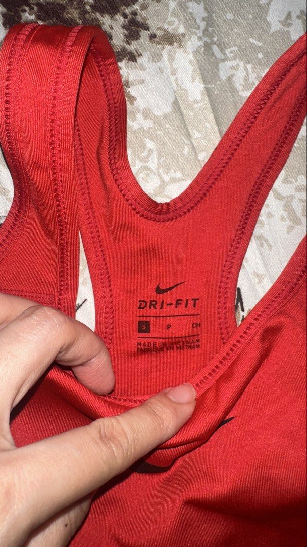 Nike Pro Sports Bra (Category: Activewear) located in Taguig. Submitted by nekx3 (Listing ID 1463227079, Image 2). Description: Nike Pro Sports bra Can fit XS-S frames, Cup A size with foam.
