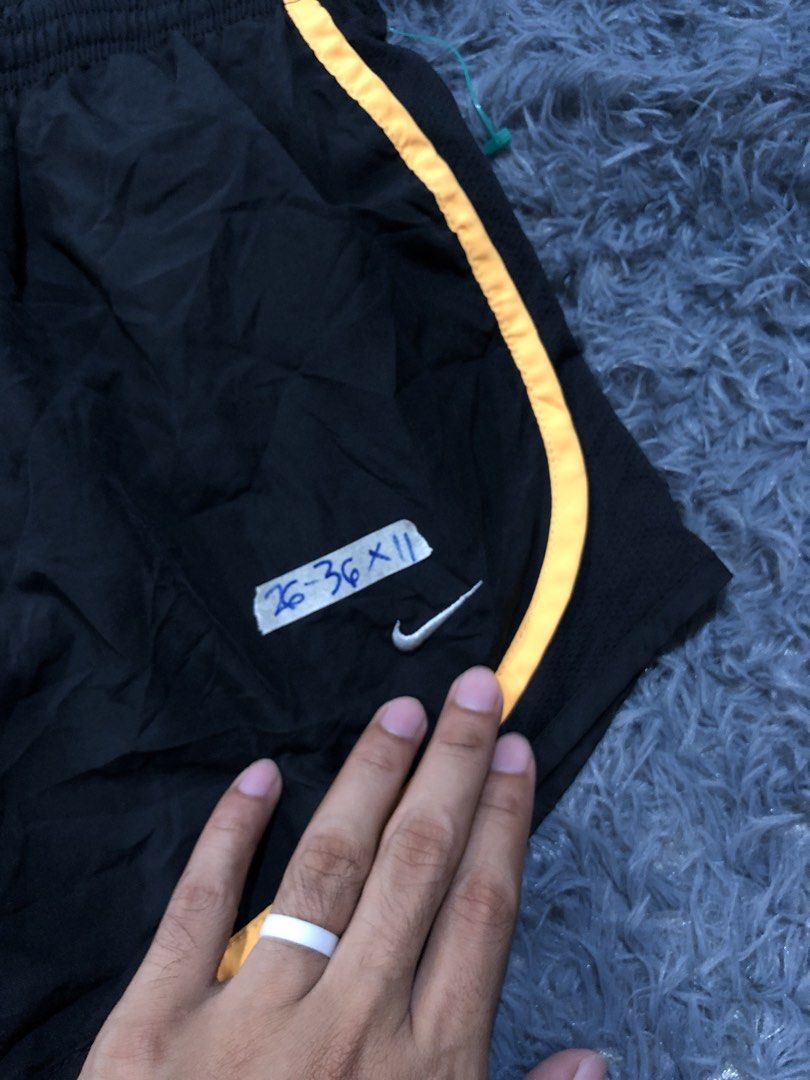 Nike Running Short (Category: Activewear) located in Manila. Submitted by raremountain00 (Listing ID 1463284277, Image 2). Description: Authentic Excellent condition No issue.