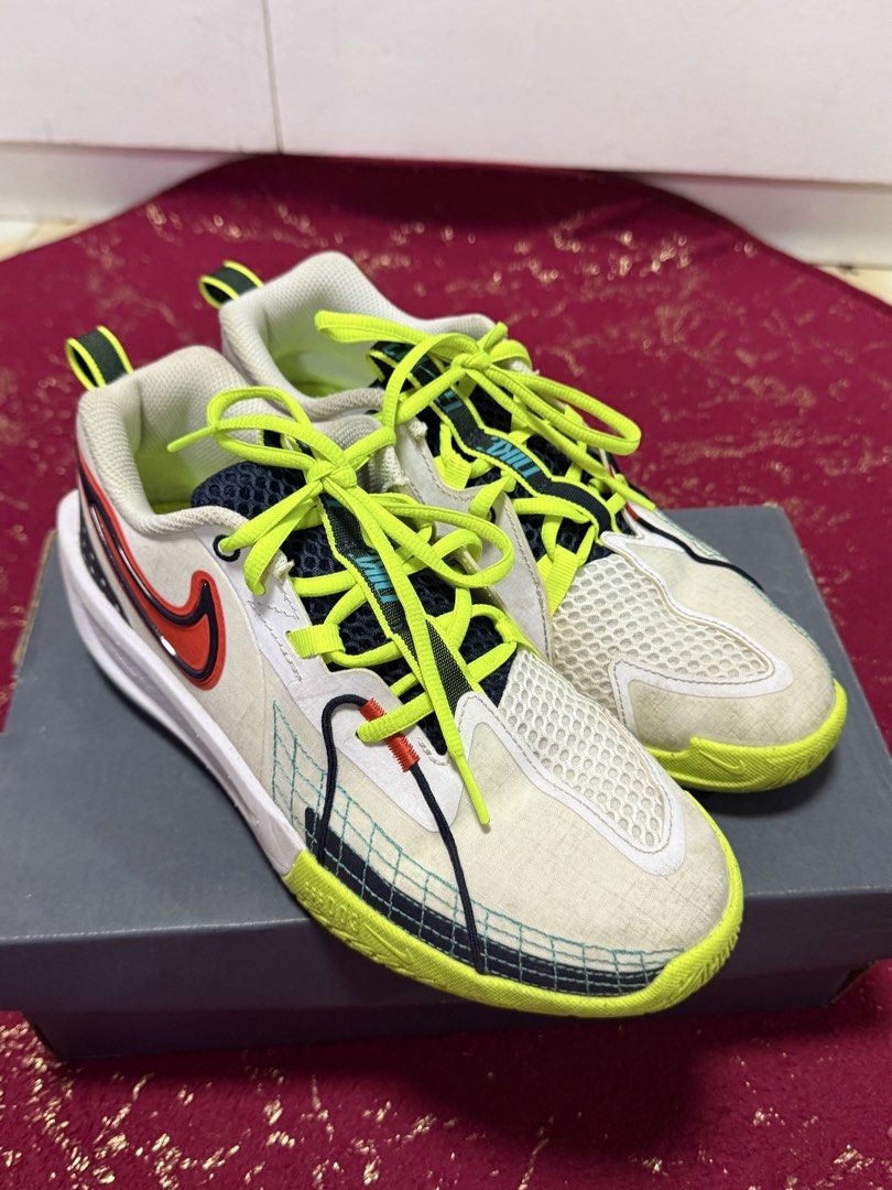 Nike Shoes (Category: Sneakers) located in Pasay City. Submitted by fibi.beltran (Listing ID 1463186345, Image 1). Description: .