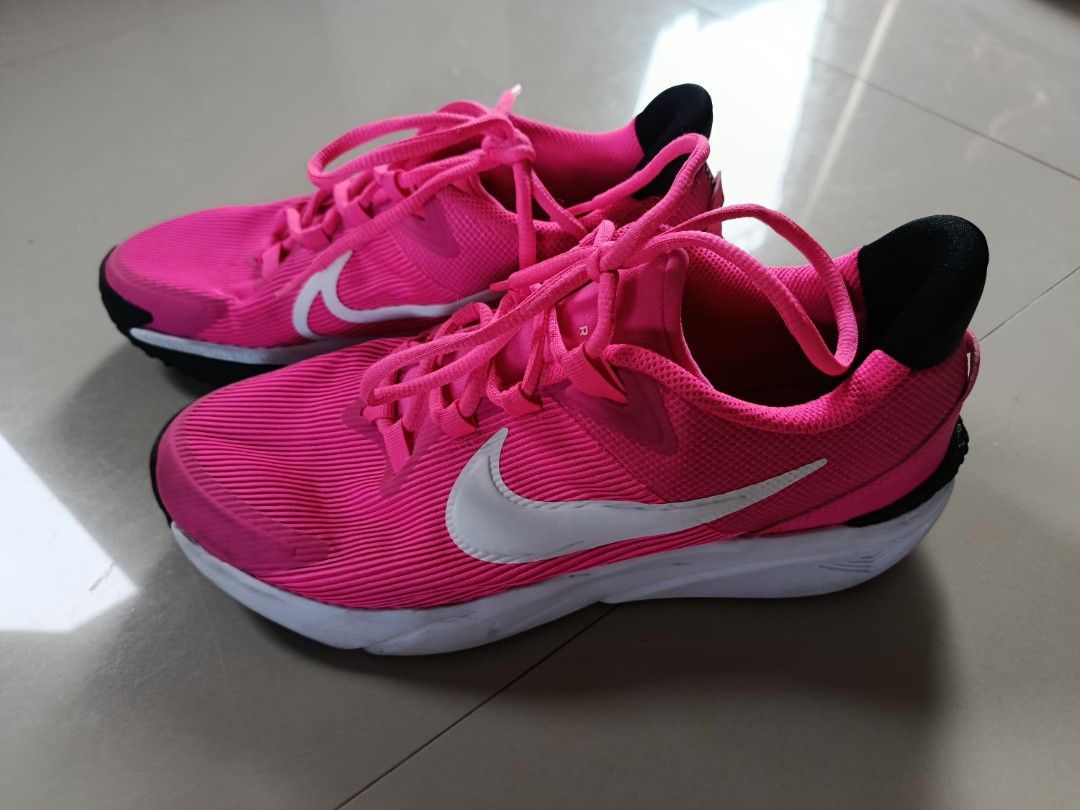 Nike Star Runner 4 Running Shoes (Category: Sneakers) located in Santa Fe. Submitted by thrift_shopph (Listing ID 1463171519, Image 2). Description: bright pink Nike Star Runner 4 kids' running shoes in the fierce pink and white colorway. Size US 7Y - UK 6 - EU40 TAWAD lang!!!.