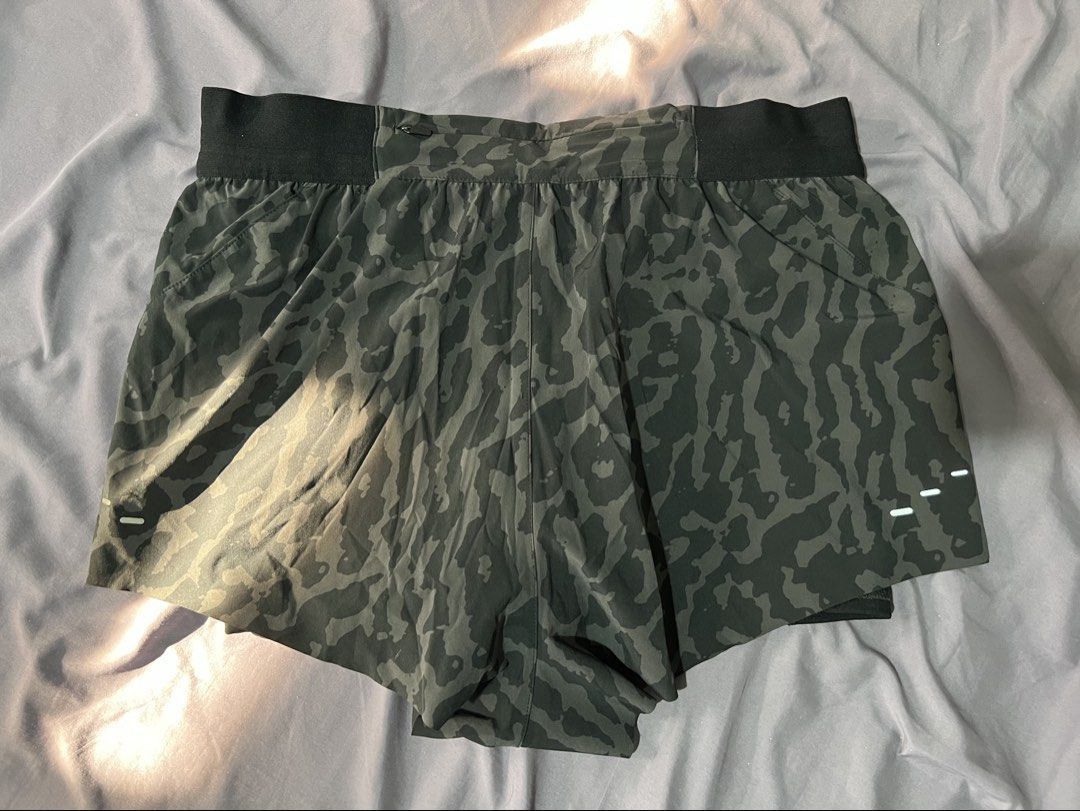 Nike Swift Running Shorts (Category: Activewear) located in Mandaue City. Submitted by nanuique (Listing ID 1463324674, Image 2). Description: .