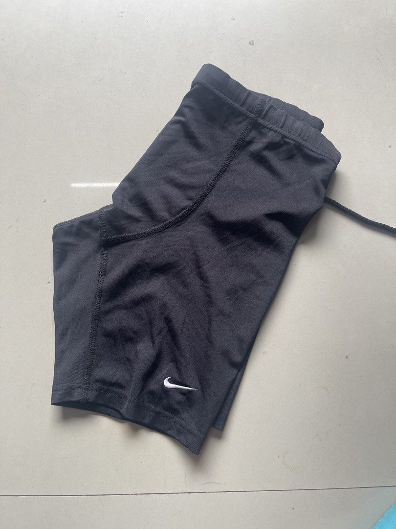 Nike swim trunks L Bb24 (Category: Swim Trunks & Board Shorts) located in Baguio. Submitted by affordaprice_2600baguio (Listing ID 1463170276, Image 2). Description: .
