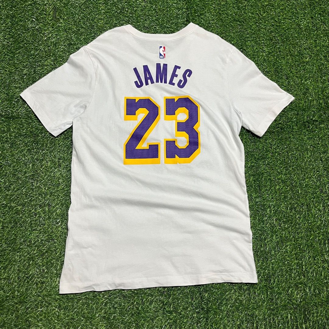 NIKE TEE LOS ANGELES LAKERS (Category: Activewear) located in Cebu City. Submitted by thriftbrent1 (Listing ID 1463294606, Image 3). Description: EXCELLENT TO AS NEW CONDITION ISSUE : NONE ❌❌❌ SIZE MEDIUM TO LARGE COLOR RATE : 10/10 LOCATION : ARGAO CEBU COURIER: JNT/LBC.