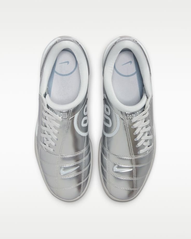 NIKE Total 90 / Metallic Platinum (Category: Sneakers) located in Legazpi City. Submitted by itzzjill (Listing ID 1463226225, Image 2). Description: used TWICE only, then ‘di na nagamit after rfs: extra pair only, don't reach for it often & nasa storage lang sayang naman ‘di nagagamit.