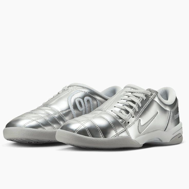 NIKE Total 90 / Metallic Platinum (Category: Sneakers) located in Legazpi City. Submitted by itzzjill (Listing ID 1463226225, Image 3). Description: used TWICE only, then ‘di na nagamit after rfs: extra pair only, don't reach for it often & nasa storage lang sayang naman ‘di nagagamit.