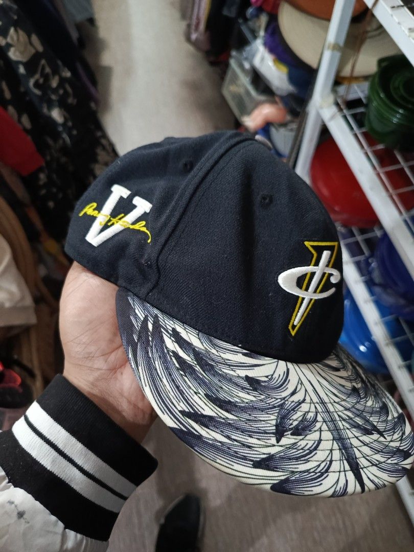 Nike True Cap Penny Hardaway Feather Design (Category: Caps & Hats) located in Cabatuan. Submitted by penthegreat (Listing ID 1463148310, Image 2). Description: Last picture issue - Black Nike True Cap - Feather design on brim - Penny Hardaway logo on side and back - Nike swoosh on side - One size fits most - Made in China.