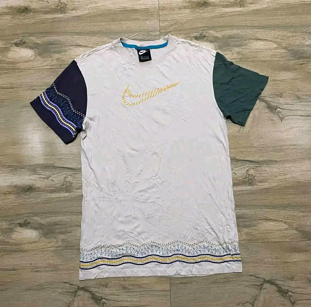 Nike T-Shirt (Category: Tshirts & Polo Shirts ) located in San Carlos City. Submitted by roseee_012 (Listing ID 1463261328, Image 1). Description: NIKE N7 Mid Swoosh Graphic Men’s Tee Size Small on tag (Extra-large Fitting) Dimes 20.5 x 31 Excellent Condition Dm📩.