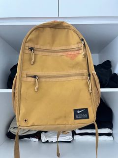 (Category: ) located in . Submitted by thriftwithsurhive (Listing ID 1463268921, Image 1). Description: .