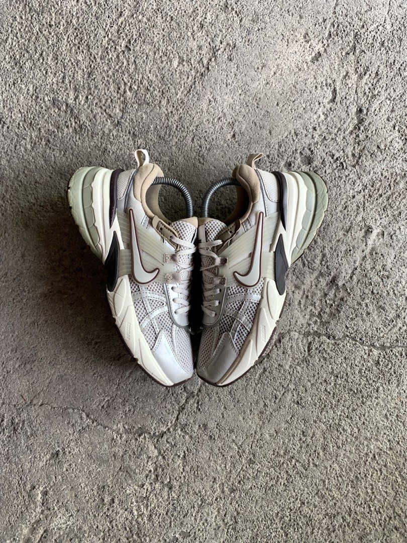 Nike V2k (Category: Sneakers) located in Davao. Submitted by posasprinc42208 (Listing ID 1463153405, Image 3). Description: Nike V2K Size: 8 US W | 39 EU | 25 CM Good Condition Location: Toril, Davao City Price: 850+sf.