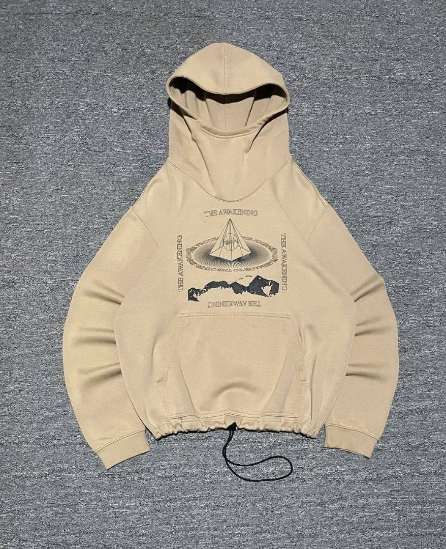 NIKE x KYRIE HOODIE (Category: Hoodies) located in Caloocan City. Submitted by wewearworn (Listing ID 1463218403, Image 3). Description: Large Best Fit 24 x 26.5 Excellent Adjustable hem No Issues 9.5/10 Color Rate.