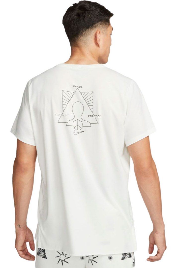 Nike Yoga Tshirt (Category: Tshirts & Polo Shirts ) located in Davao. Submitted by lumpiashanghai (Listing ID 1463251482, Image 1). Description: Nike Yoga Tshirt Width 20, Length 27 Excellent Condition No issue & Need wash 400 +shipping.