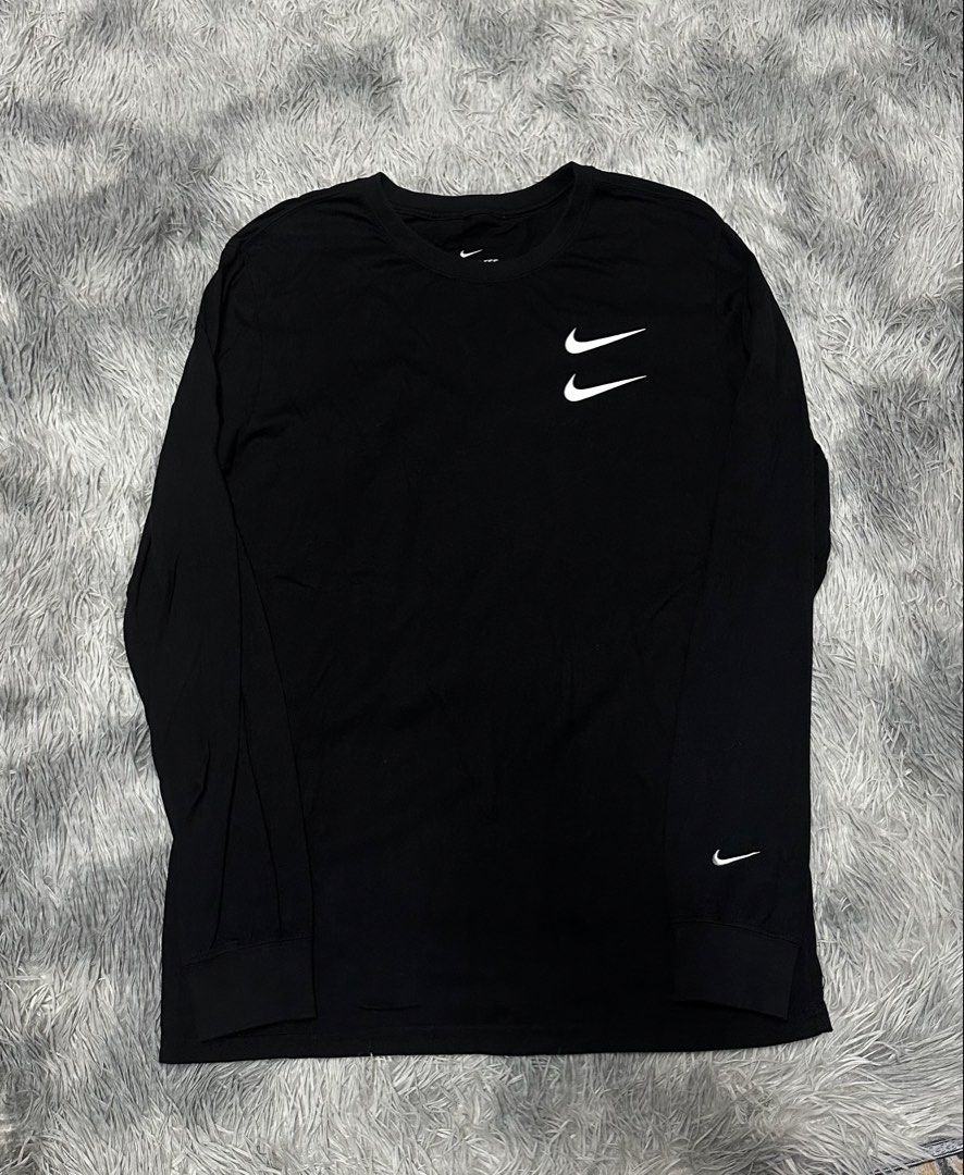 N*ke longsleeve tee (Category: Tshirts & Polo Shirts ) located in Manila. Submitted by paulovenegaskalakal2020 (Listing ID 1463146593, Image 2). Description: For sale! Kalakal N*ke longsleeve tee XLarge- 20.5 width x 29.5 length inches Sleeves- 26 inches Good as new Crispy MINE 1,480 +sf.