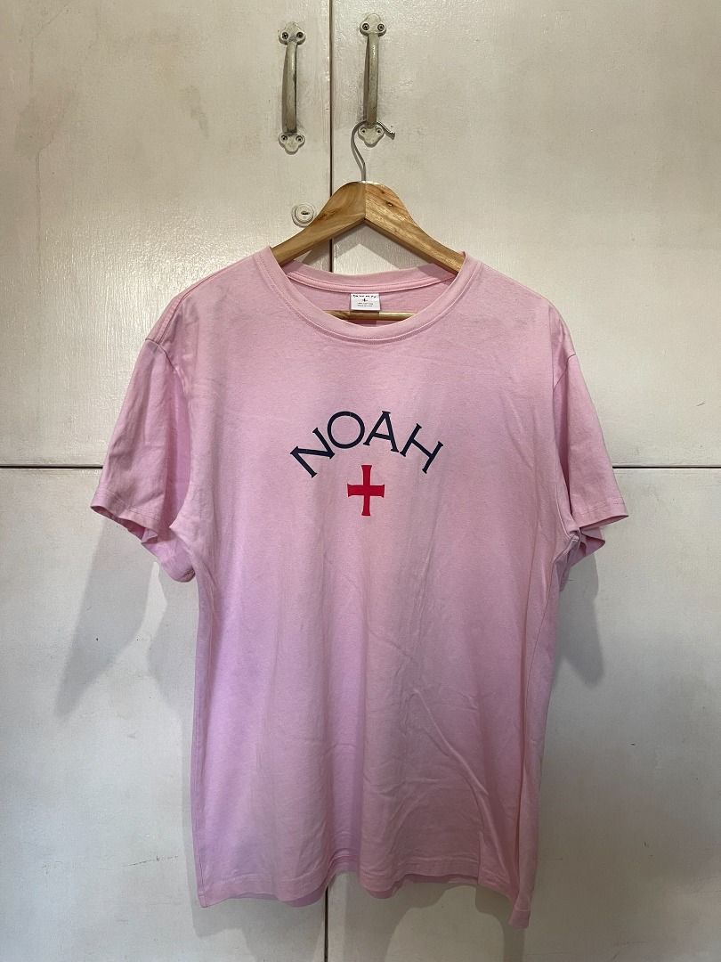 NOAH 'CORE LOGO' BABY PINK SHIRT (Category: Tshirts & Polo Shirts ) located in Manila. Submitted by ako.si.lemmor (Listing ID 1463273547, Image 1). Description: This item is thrifted, manage your expectation. Dimes: 21X28 (XL) Color rate: 9/10 Issue: Slight color fade Ship at your own cost or pickup Mandaluyong..