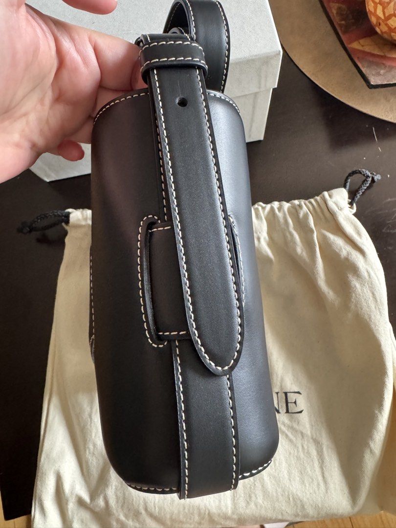 Nodde (Category: Luxury Bags & Wallets) located in Manila. Submitted by supermommm (Listing ID 1463146667, Image 3). Description: Authentic With box and dustbag .