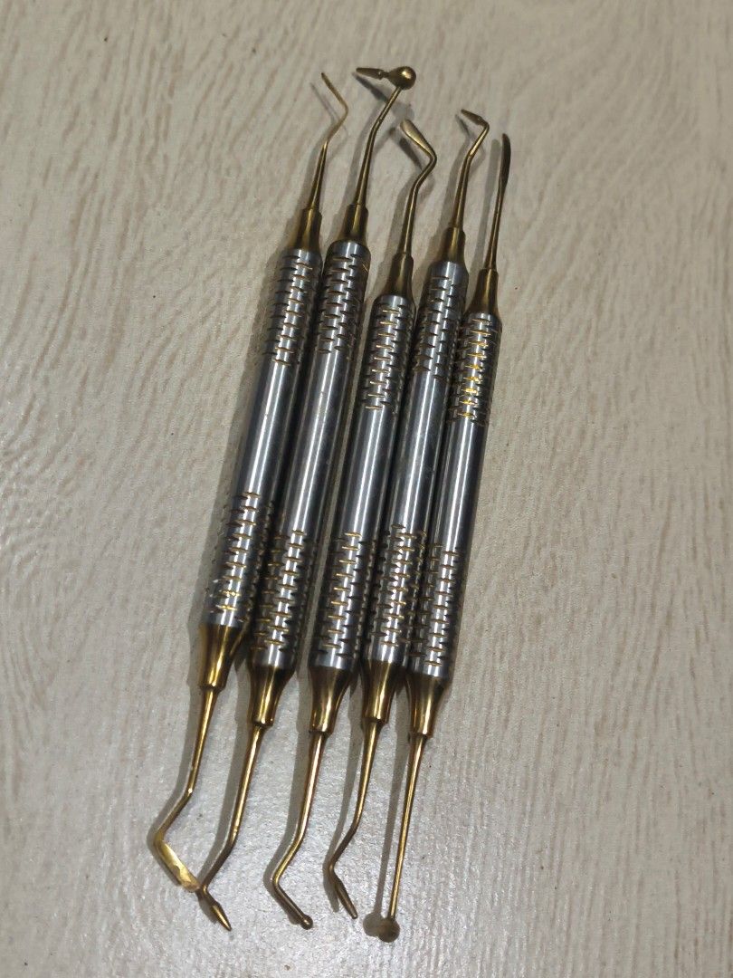 NON-STICK COMPOSITE INSTRUMENTS (Category: Construction Tools & Equipment) located in Manila. Submitted by xtoothfairyx (Listing ID 1463171217, Image 1). Description: bought for 1,500 at myfirst only used in typho for resto 1 📍Sampaloc, Manila (near UST) Lalamove.