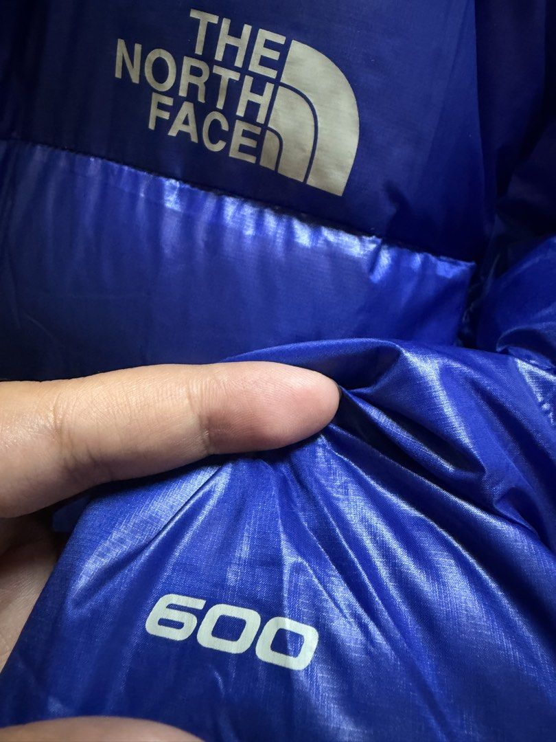 North face 600 (Category: Luxury Apparel) located in Quezon City. Submitted by 3jsprelovedshop (Listing ID 1463155653, Image 3). Description: .