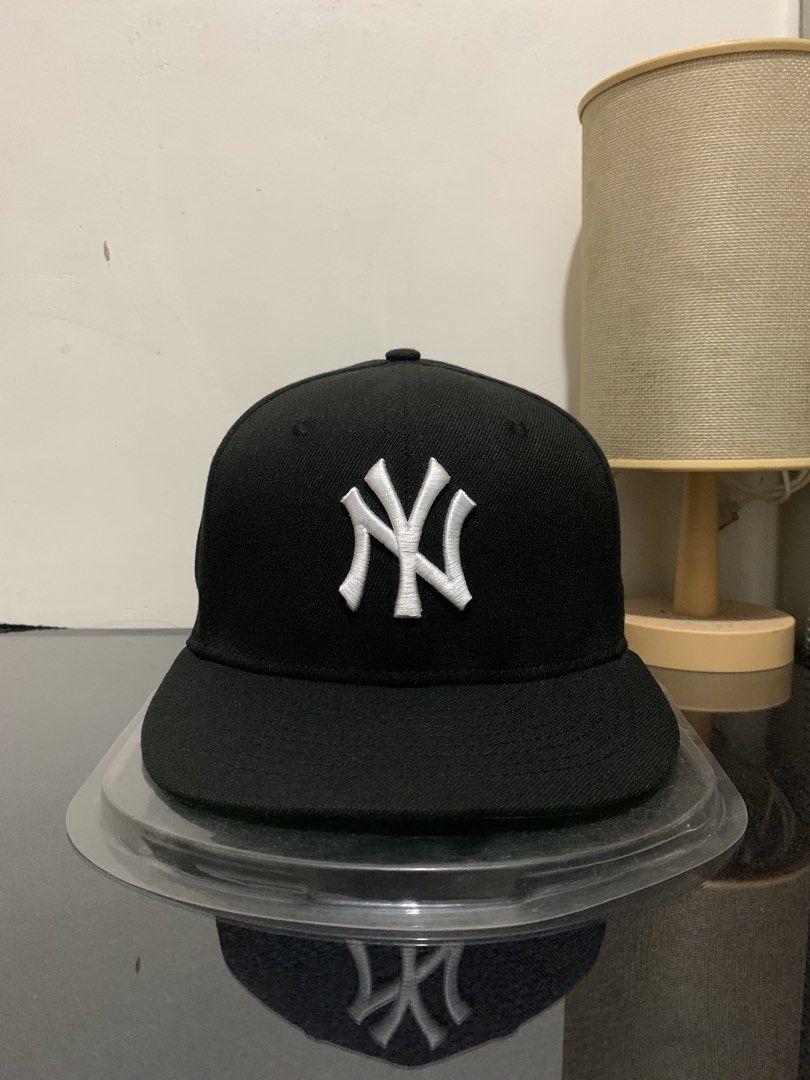 Ny cap black new era (Category: Caps & Hats) located in Rizal. Submitted by japan__surplus (Listing ID 1463307369, Image 1). Description: please see pictures for details thankyou ☺️.