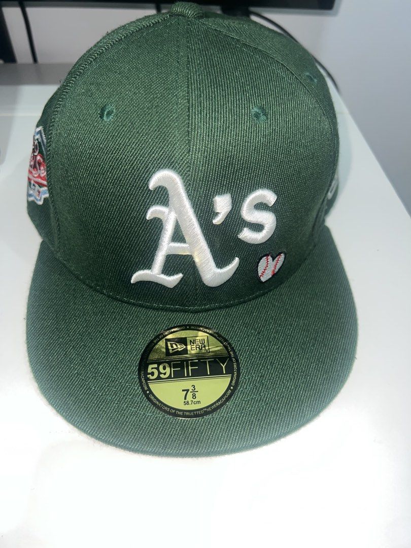 Oakland Atheltics Fitted Cap (Size 58.7 cm) (Category: Caps & Hats) located in San Juan City. Submitted by wokejeiskdiwpse (Listing ID 1463235190, Image 1). Description: Oakland Athletics MLB Fitted Cap (58.7 cm).